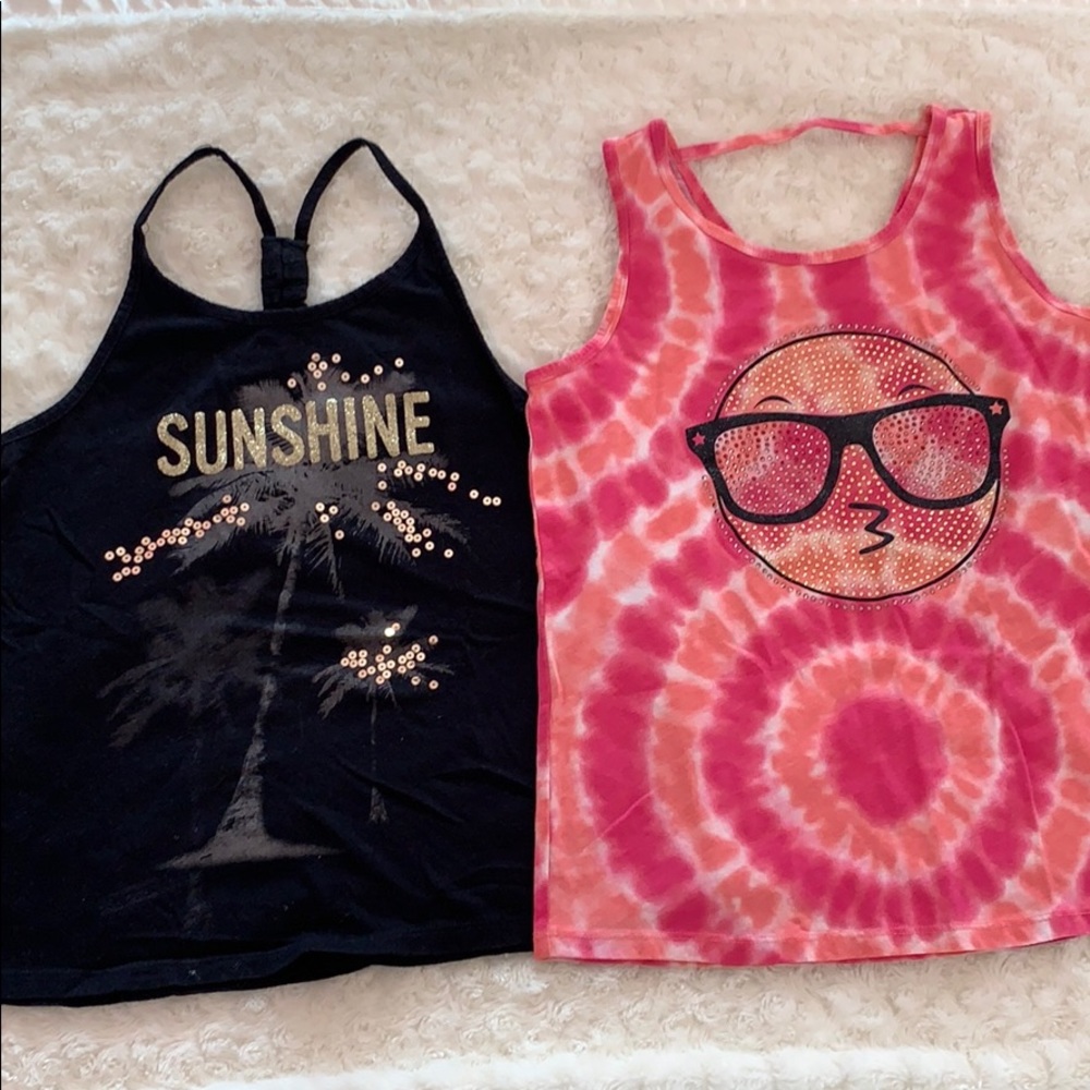 Girls Summer tanks 🖤